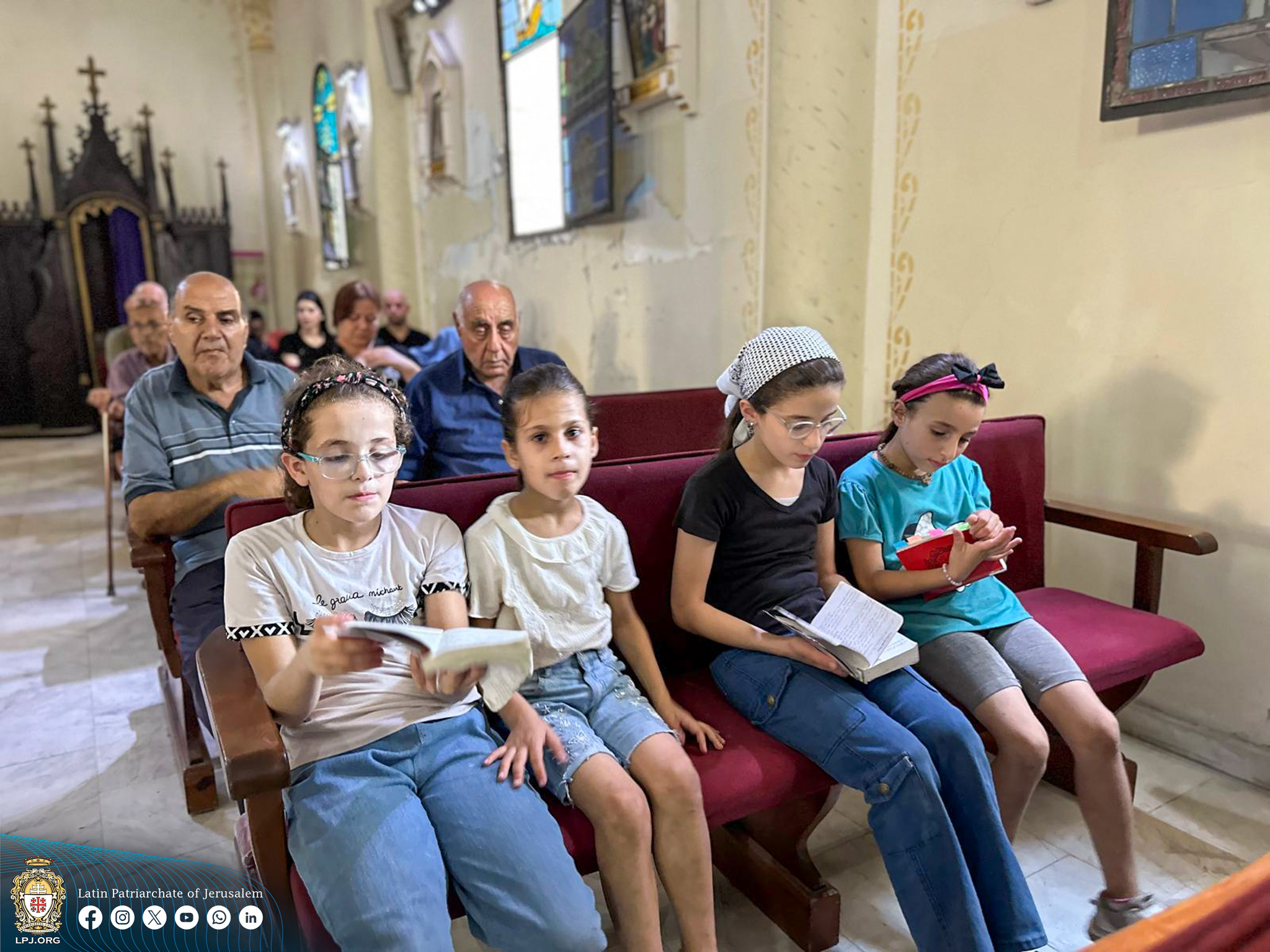 كنيسة العائلة المقدسة للاتين في غزة