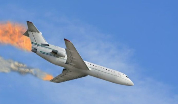 حريق طائرة