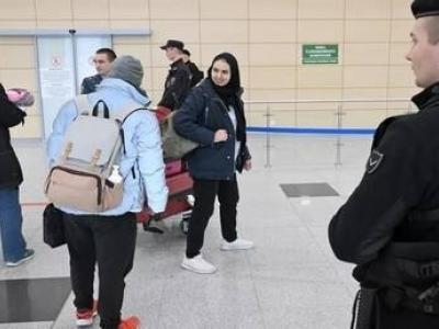 اللاجئين