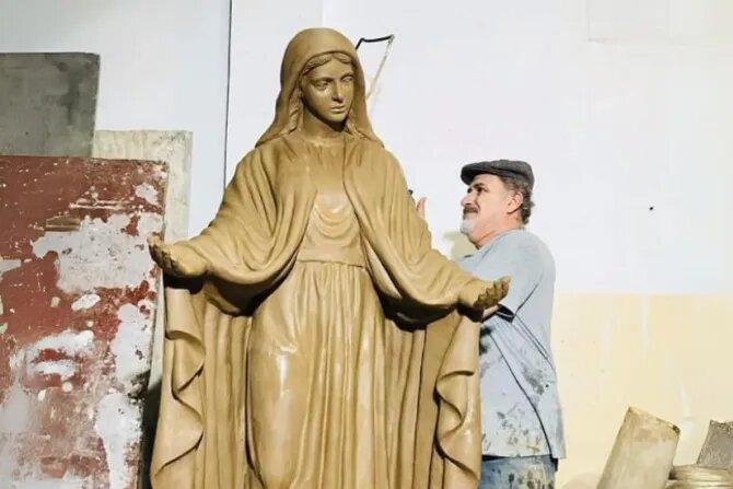 اسي مينا